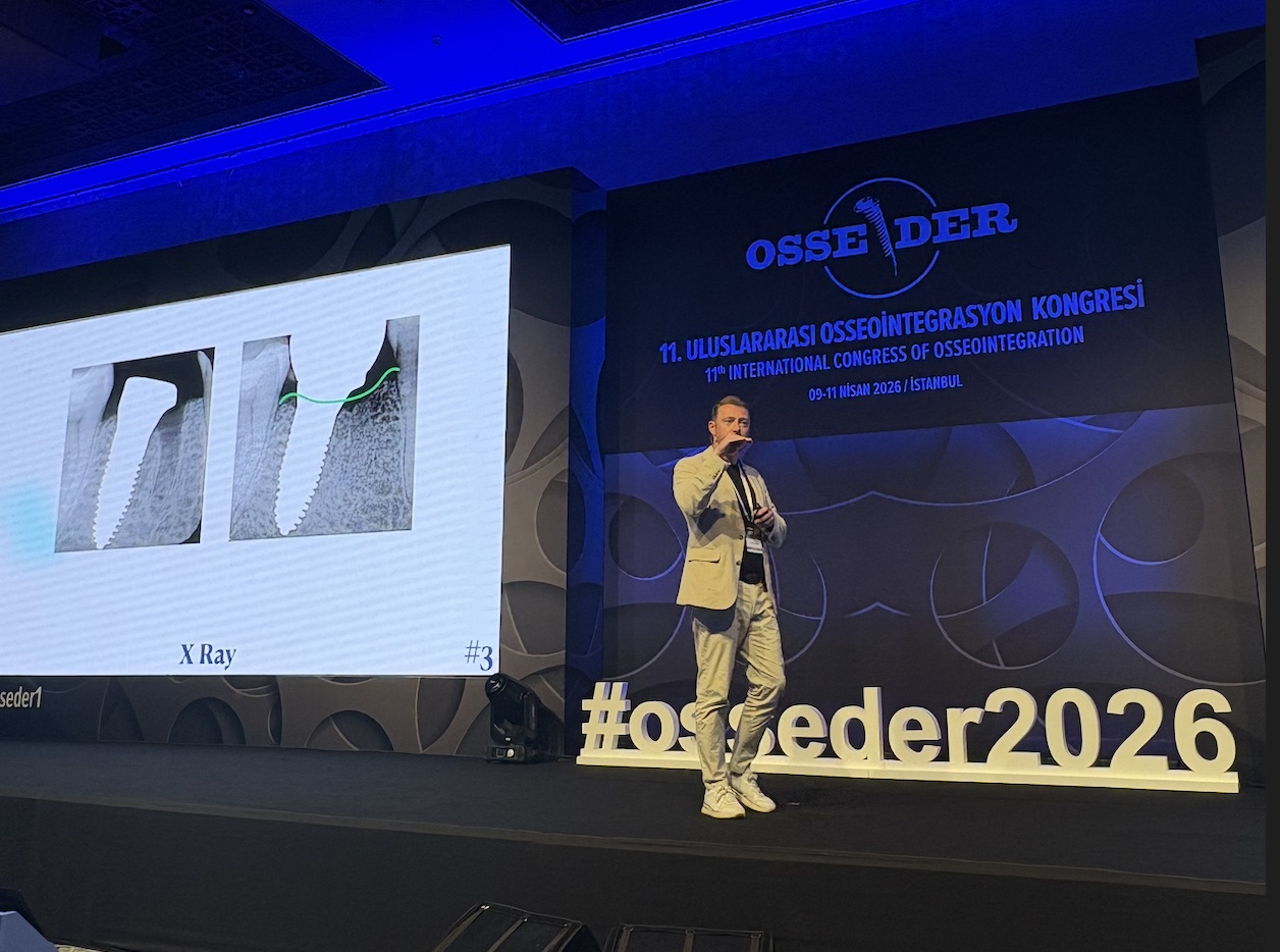 Dr Mario Parra Rawel speaking at the OSSEDER 2026 congress in Istanbul.