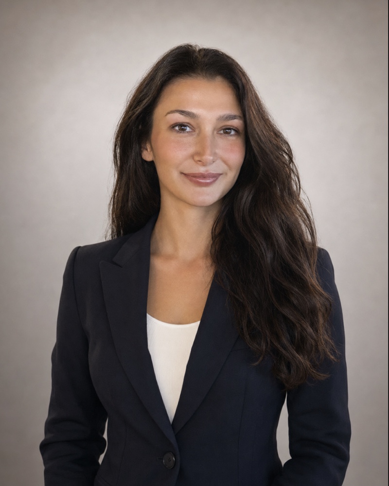 Porträt von Marta Herrero, Pflegefachkraft für klinische Versorgung und Dermoästhetik bei ETRYUM.